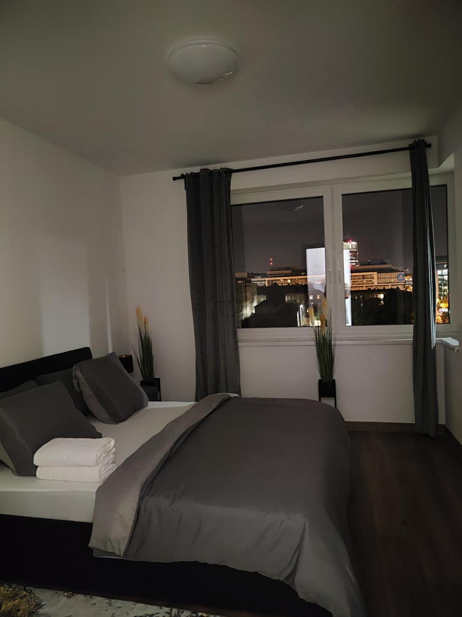 Dolce Royal Apartment *